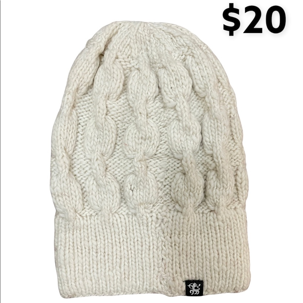 Handmade winter hats. From Otavalo - Ecuador.